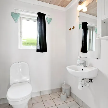 Dom wakacyjny In With 3 Bedrooms And Wifi Ebeltoft