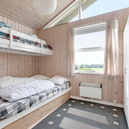 In With 3 Bedrooms And Wifi Dom wakacyjny