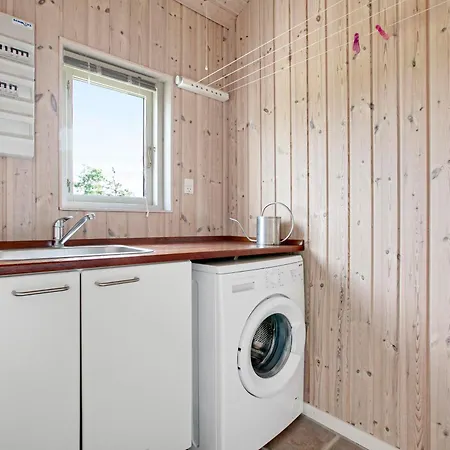 In With 3 Bedrooms And Wifi Ebeltoft